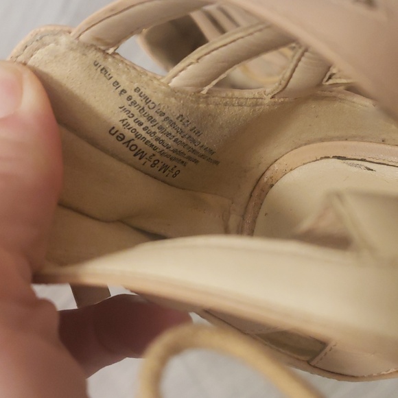 Blush Strappy Open Toe Booties Size 8.5 - Picture 4 of 9